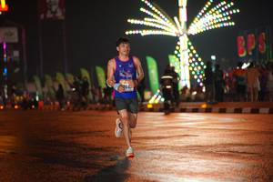 BIB: 204
                            <button type="button" onclick="openModal(16154156)" class="btn btn-primary btn-sm float-right btn-popup" data-toggle="modal" data-target=".modal-high-quality">
                        <i class="fas fa-shopping-cart"></i> Add to Cart
                    </button>
                                            <button type="button" onclick="isThisMe(16154156, true)" class="btn btn-success btn-sm float-right btn-popup btn-isme hidden" data-toggle="tooltip" data-placement="bottom" title="นี่คือรูปของคุณใช่ไหม คลิกที่นี่เพื่อเอาเข้าอัลบั้ม">
                        <i class="fas fa-plus"></i> Add to album
                    </button>
                    <button type="button" onclick="isThisMe(16154156, false)" class="btn btn-warning btn-sm float-right btn-popup btn-isnotme hidden">
                        <i class="fas fa-ban"></i> Remove from album
                    </button>